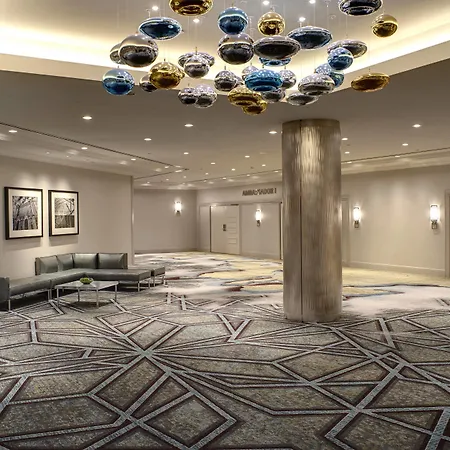 Detroit Marriott At The Renaissance Center-3