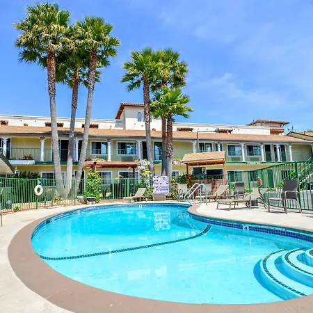 Bay Front Inn-3