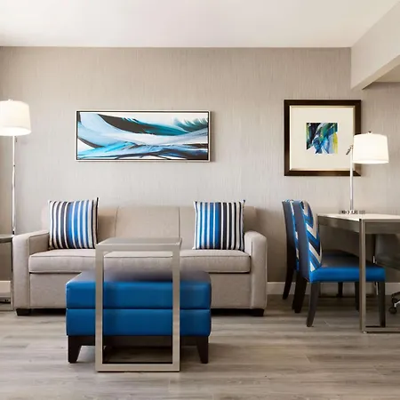 Embassy Suites By Hilton Toronto Airport-2