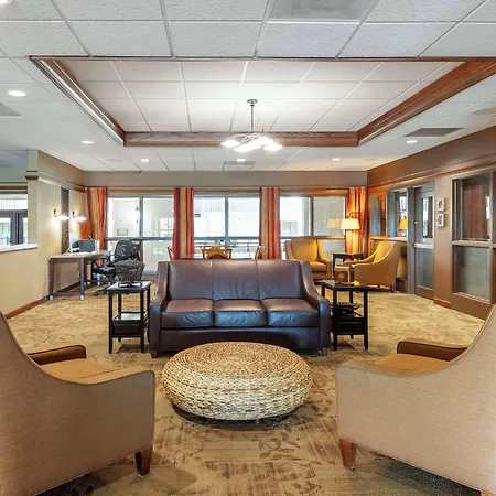 Best Western Plus Steeplegate Inn-3