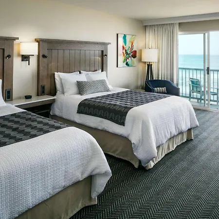 Beachfront Inn-2
