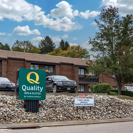 Quality Inn & Suites Zanesville City Center-2