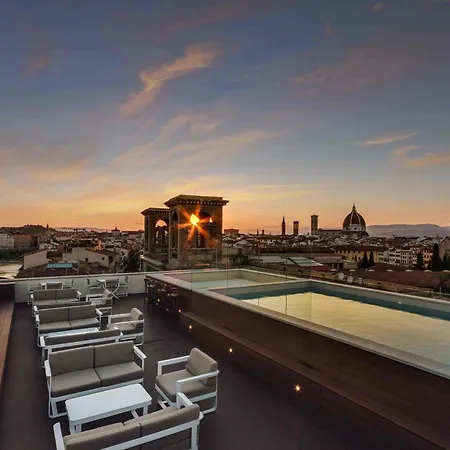 Plaza Hotel Lucchesi-2