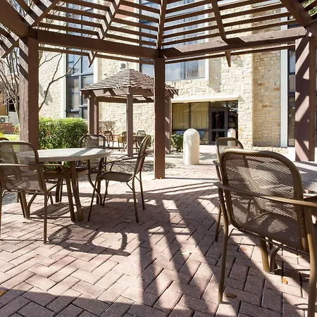 Drury Plaza Hotel San Antonio Airport-3