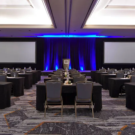 Renaissance Concourse Atlanta Airport Hotel-3