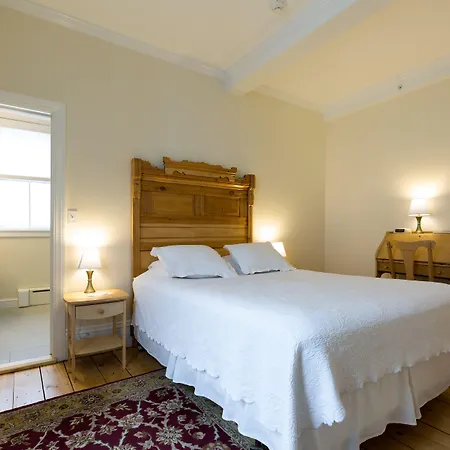 The Salem Inn-2