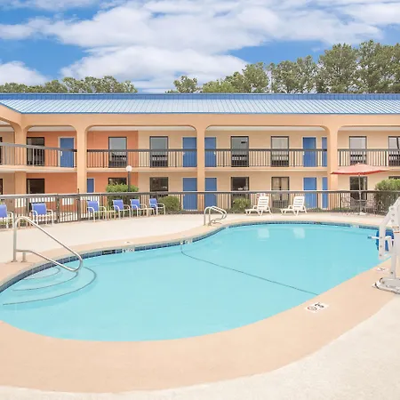 Baymont By Wyndham Greenville-3