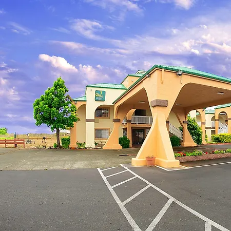 Quality Inn & Suites Crescent City Redwood Coast-2