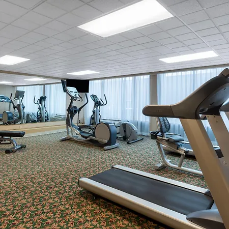 Ramada By Wyndham Reno Hotel & Casino-2