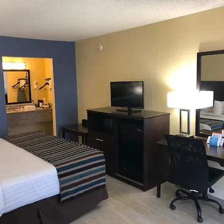 Days Inn By Wyndham Natchez-2