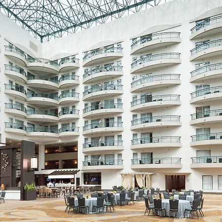 Marriott Savannah Riverfront-3