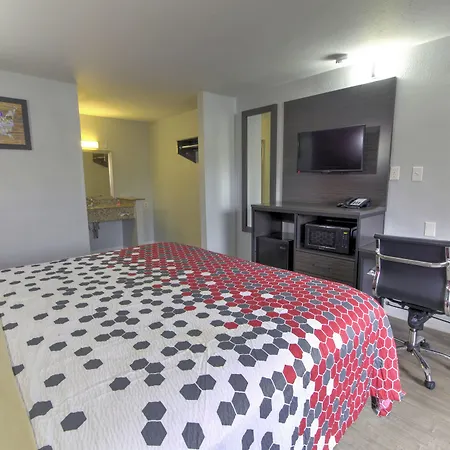 Econo Lodge Norfolk Airport-3