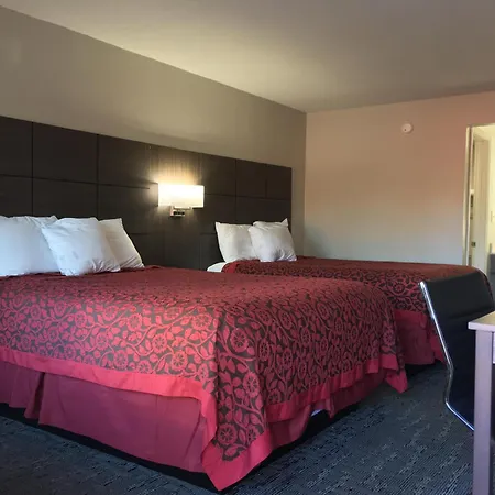 Days Inn & Suites By Wyndham Charleston Airport West-2