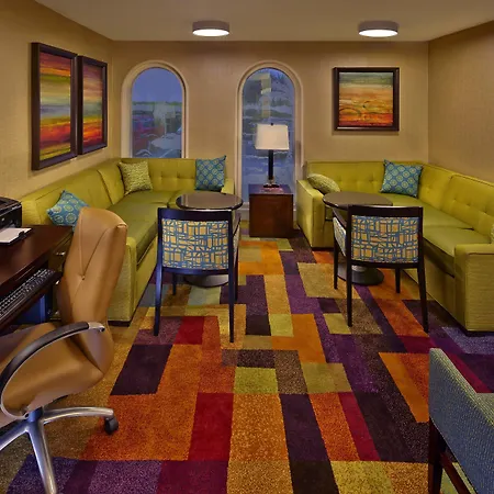 Fairfield Inn And Suites By Marriott Palm Beach-2