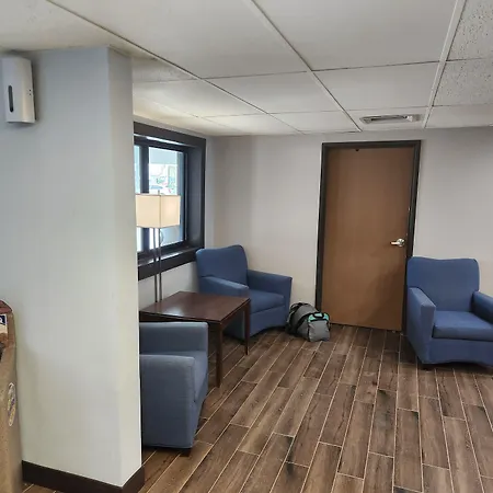 Days Inn By Wyndham Sioux Falls Airport-2