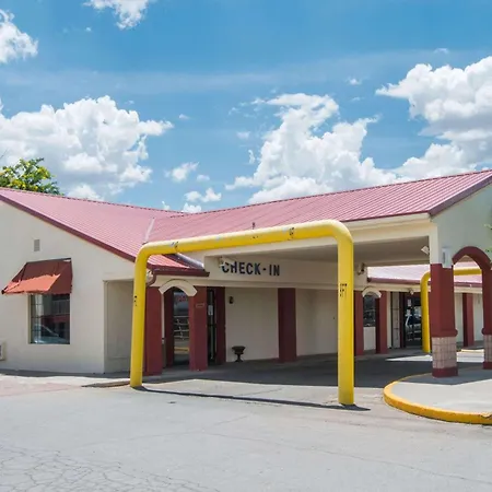 Days Inn By Wyndham Gallup-2