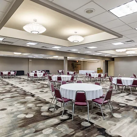 Lamplighter Inn And Suites - North-3