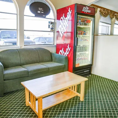 Econo Lodge Temple-3