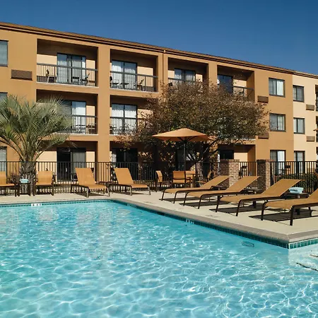 Courtyard By Marriott Macon-2