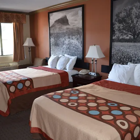 Hill Country Inn And Suite-3