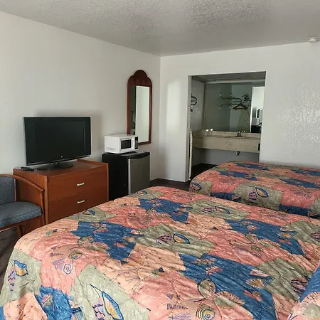 Blue Ribbon Inn And Suites-3