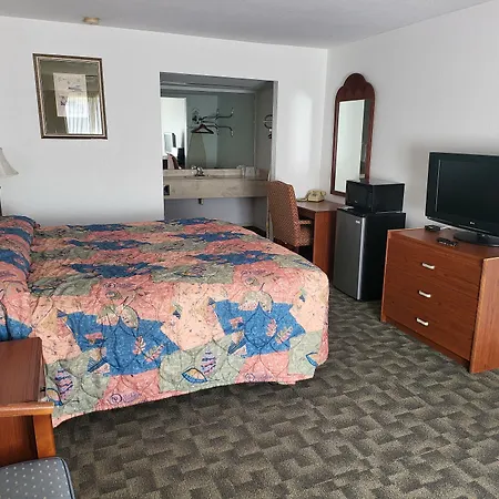 Blue Ribbon Inn And Suites-2