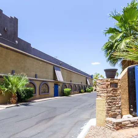 Motel 6 Glendale Phoenix-3