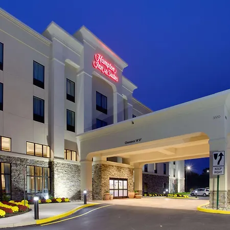 Hampton Inn & Suites Philadelphia/Bensalem-3