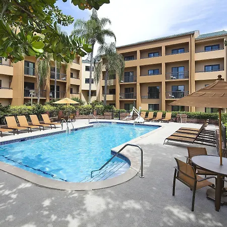 Courtyard Miami Airport West Doral-2