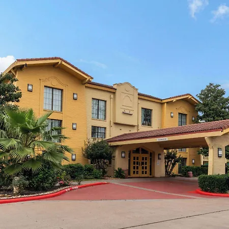 Super 8 By Wyndham The Woodlands North-2