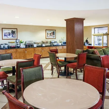 Baymont By Wyndham Elkhart-3