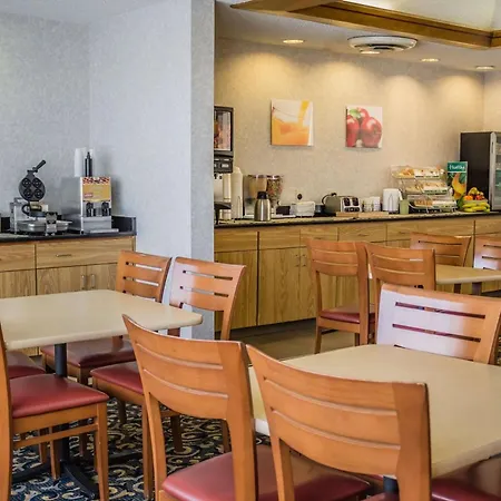 Quality Inn Port Clinton Waterfront-3