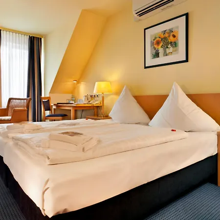 Tryp By Wyndham Luebeck Aquamarin-2