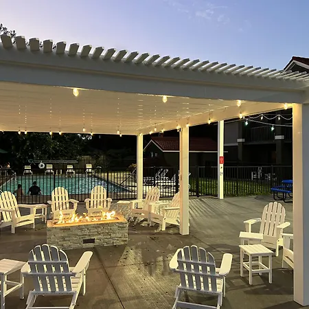 La Quinta Inn By Wyndham Sandusky Near Cedar Point-3