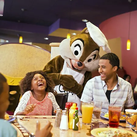 Disneyland Hotel-2