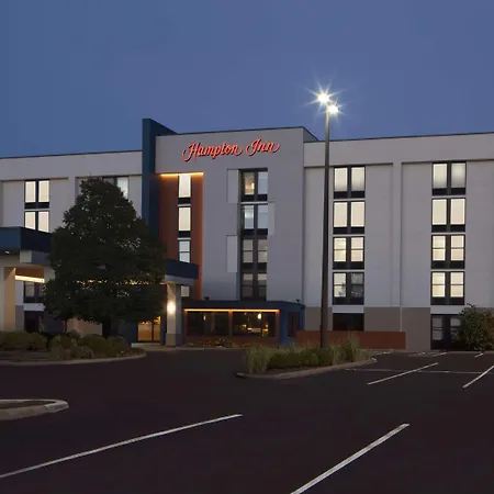 Hampton Inn Evansville-2