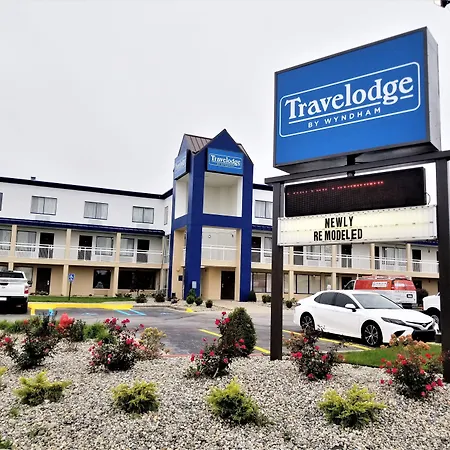 Travelodge By Wyndham Fort Wayne North-3