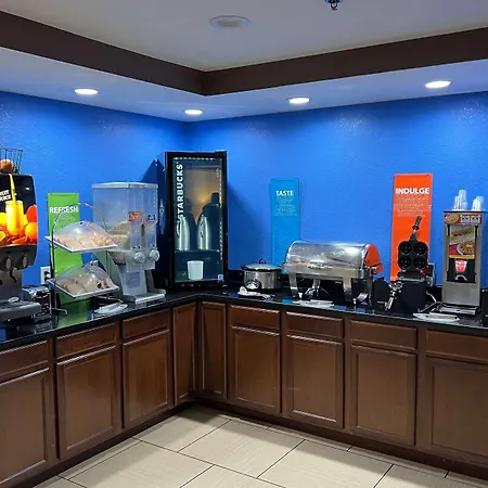 Travelodge By Wyndham Fort Wayne North-2