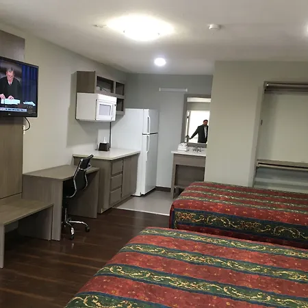 Travel Inn & Suites-3