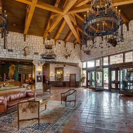Y O Ranch Hotel And Conference Center-3
