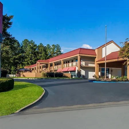 Red Roof Inn Tupelo-3