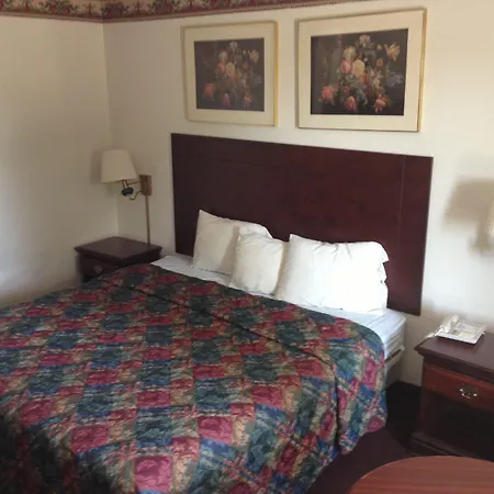 Econo Lodge Athens I-65-3