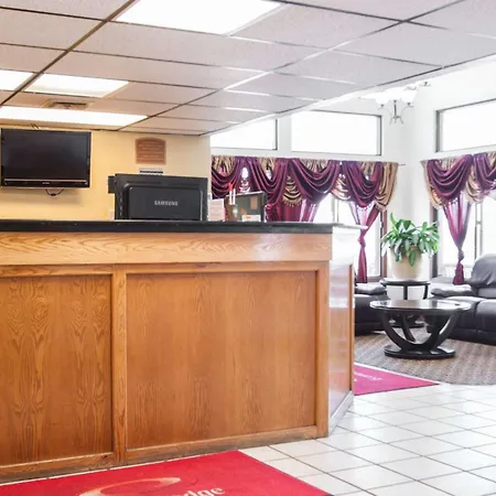 Econo Lodge Kansas City Downtown North-3