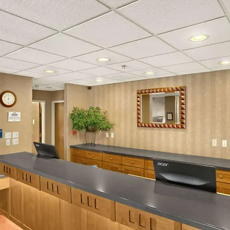 Days Inn By Wyndham Rapid City-3