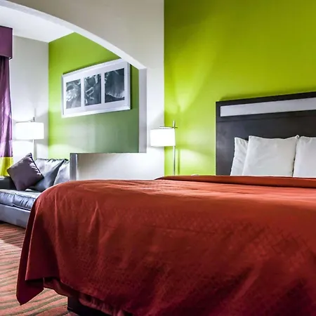 Quality Suites Fort Myers I-75-3