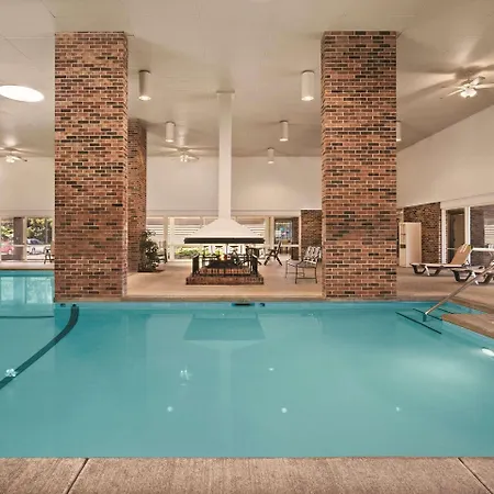 Country Inn & Suites By Radisson, Woodbury, Mn-3