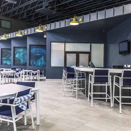 Delta Hotels By Marriott Fargo-3