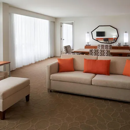 Delta Hotels By Marriott Toronto Airport & Conference Centre-2