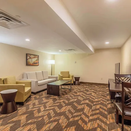 Doubletree By Hilton Lawrence-2