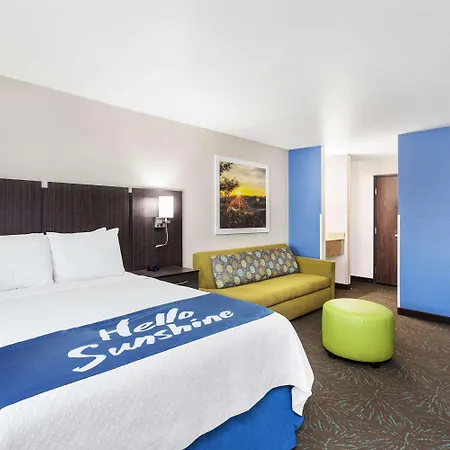 Days Inn & Suites By Wyndham East Flagstaff-2